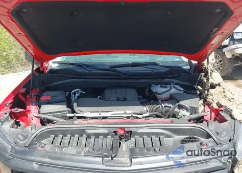 2024 Chevrolet Silverado 1500 4Wd Short Bed Custom Trail Boss z USA, uszkodzony, nr VIN 3GCPDCEKXRG265421